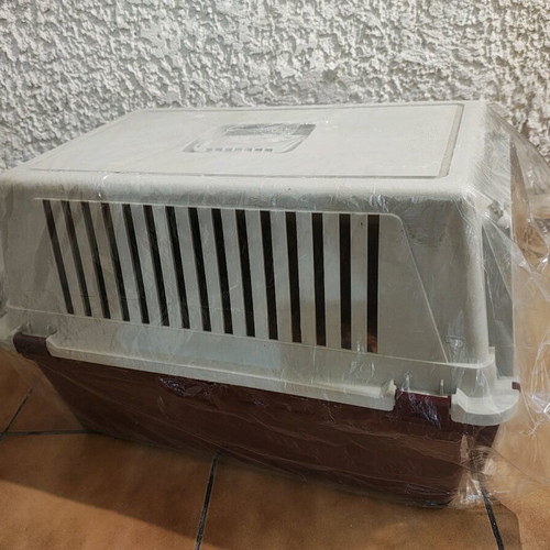 Pet carrier for cat or dog like new