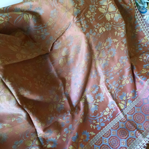 Brocade tablecloth like new, 2.20×1.90, reversible