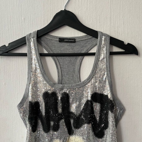 Queguapa top with strass size M like new, grey silver