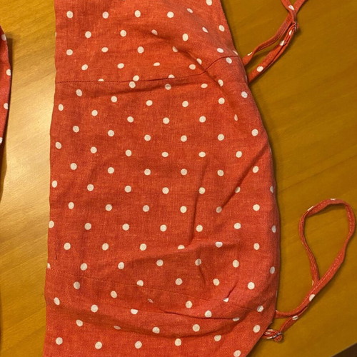 Star Body H orange-red polka dot set like new