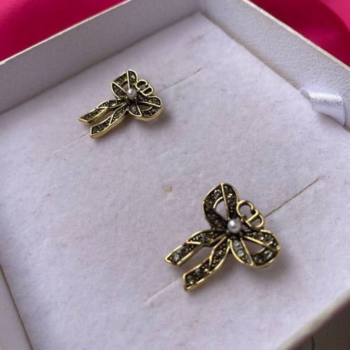 S925 earrings new with bow design CD