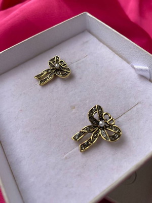 S925 earrings new with bow design CD