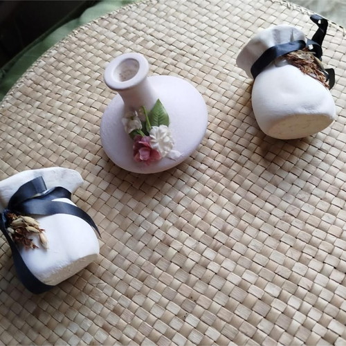 Clay decorative items refurbished, white with matte finish, set of 3