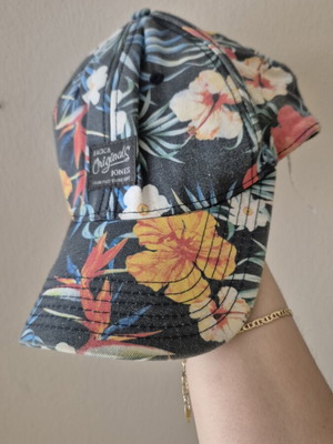 Καπέλο Jack & Jones Originals με τροπικό floral μοτίβο σαν καινούργιο, one size