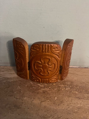 Triptych icon in excellent condition