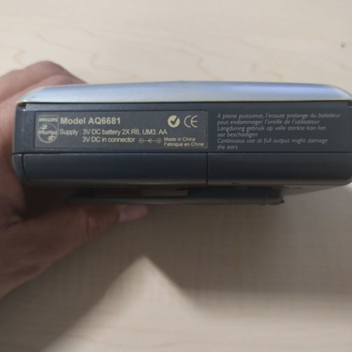 Walkman Philips AQ6681 μεταχειρισμένο, ρετρό κασετόφωνο με ψηφιακό ραδιόφωνο