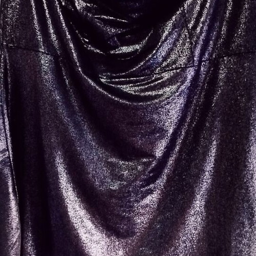 Metallic top with neck tie like new, black and silver, size XL
