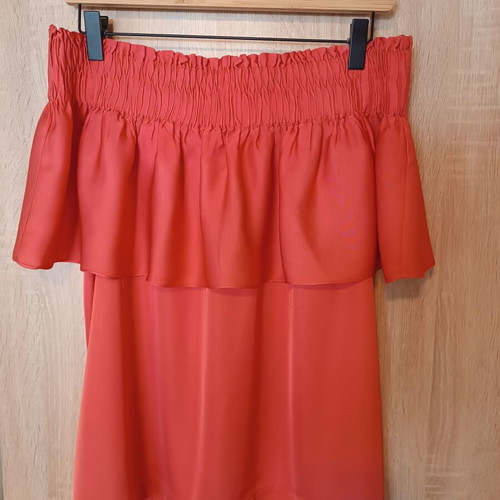 Uterque off the shoulder blouse like new, coral color