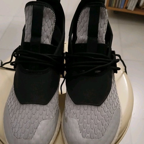 Adidas Y-3 athletic shoes like new unisex black and gray size 40