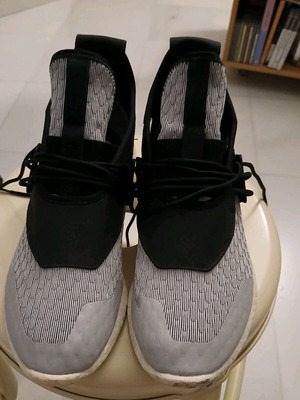 Adidas Y-3 athletic shoes like new unisex black and gray size 40