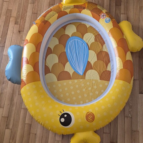 Intex Kids Pool like new, 140x124x34 cm, vinyl