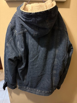 Denim jacket Pull&Bear new, size L, blue