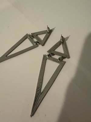 Geometric long earrings like new