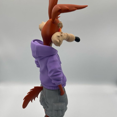 Wile E. Coyote Figure Purple Streetwear Hypebeast Edition 33 cm new