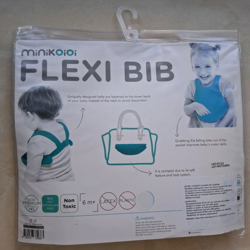 Minikoioi flexible silicone bib new
