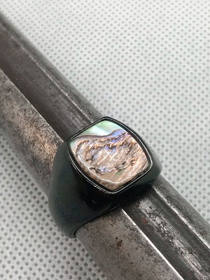 Metal ring painted glossy black with natural mother-of-pearl stone size 12.5 new