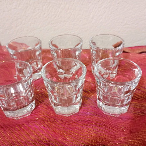 Set of 6 glass shot glasses new, height 5.5 cm