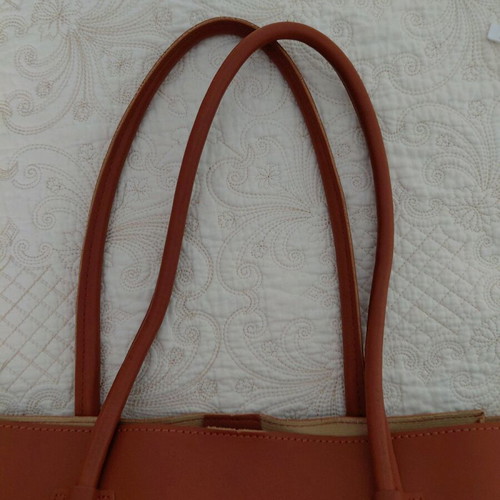 Tote shoulder bag like new, brown tan