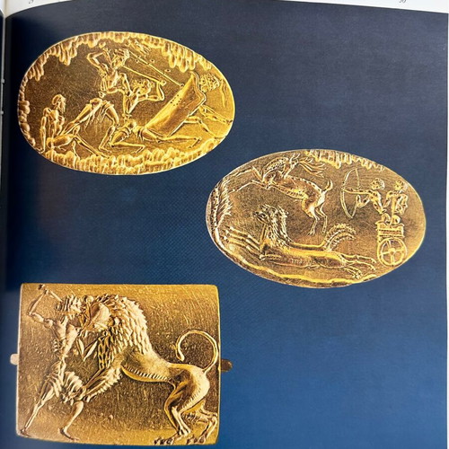 Mycenae Rich In Gold 1983 hardcover book like new
