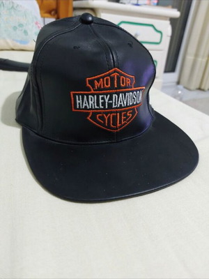 Harley Davidson leather hat like new, black size 58
