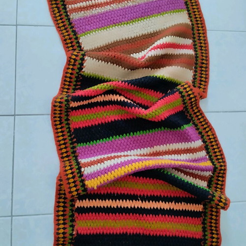 Handmade knitted throw like new, large, 390x50 cm