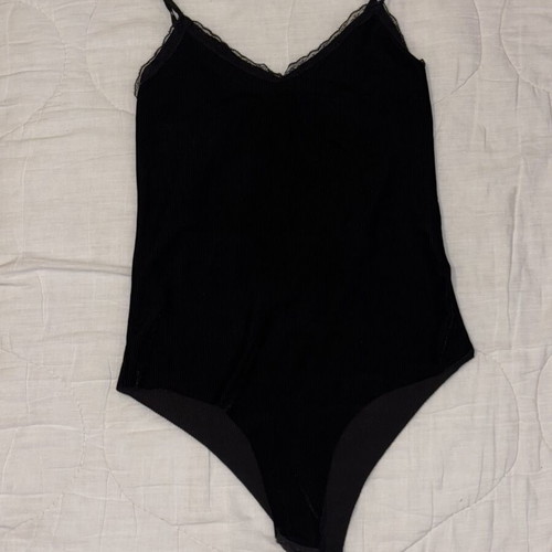 Black bodysuit like new, suitable for small or medium