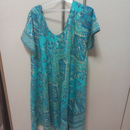 Printed dress like new, airy, green, short and loose