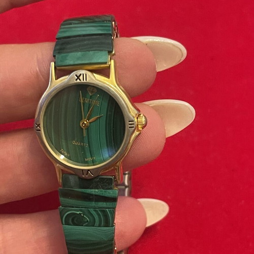 Gemtime women's watch with malachite vintage used, elastic band