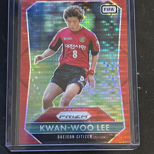 Kwan-woo Lee Red Pulsar Prizm Panini card like new