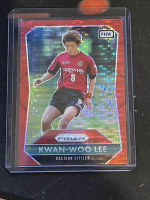 Kwan-woo Lee Red Pulsar Prizm Panini card like new