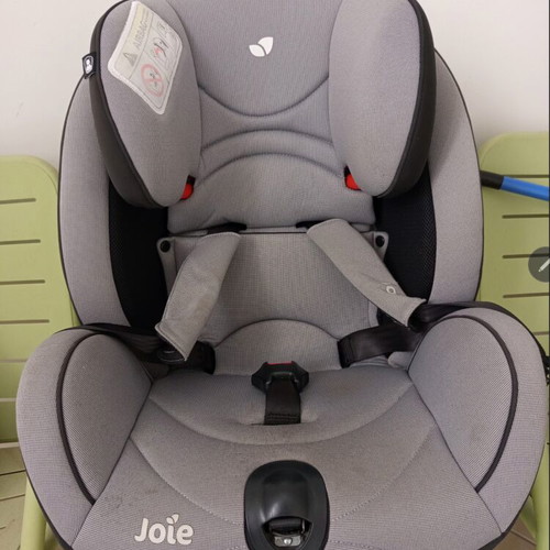 Car seat Joie used, functional and ready to use