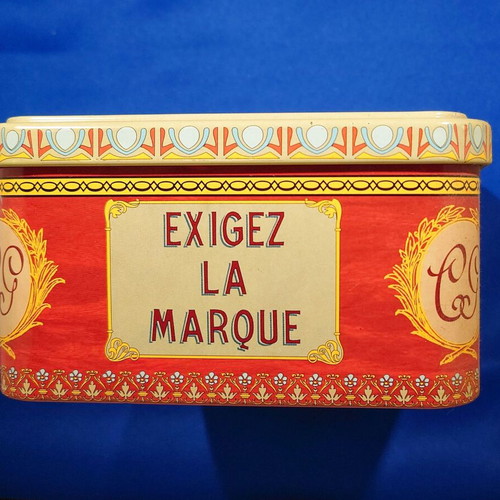 Rare French collectible Fourrés metal jewelry box like new