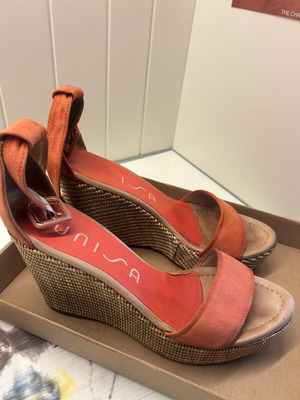 Unisa platform sandals used, size 40, orange