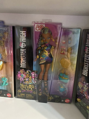 Monster High dolls lot of 2