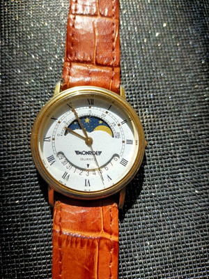 Watches quartz, used, unisex