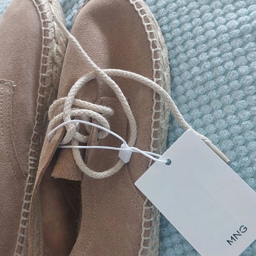MNG kids canvas shoes new, beige, size 32