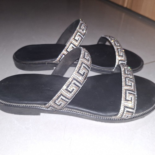 Soft Walk sandals size 40 used with meander and strass