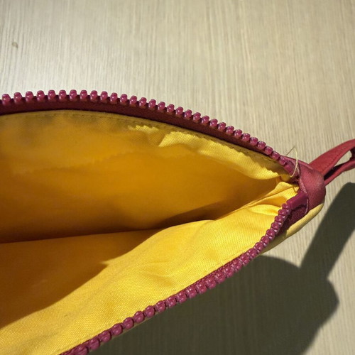 Nesecaire INO Design handbag like new, multicolor