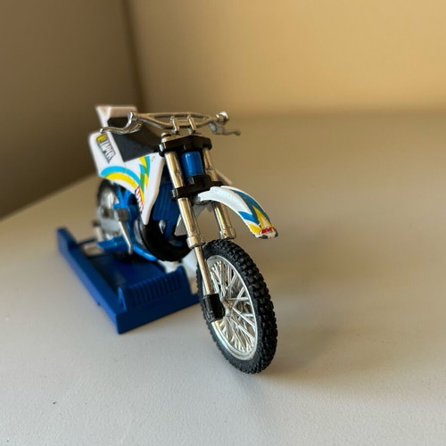 Metal miniature motorcycle used, amazing rare model