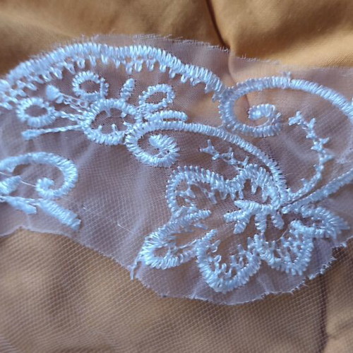 Wedding Veil with Embroidered Floral Lace 140x110 cm new, white