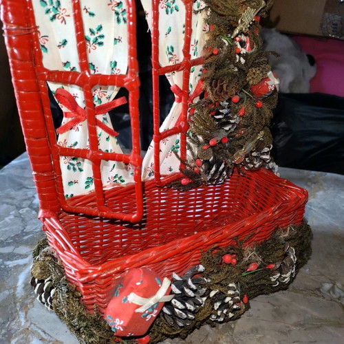 Decorative basket new with festive pine cones