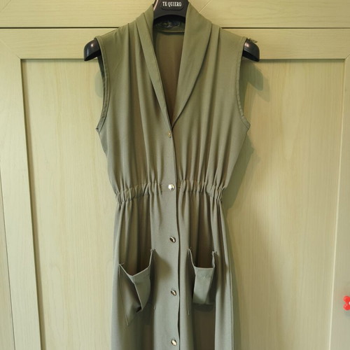 Sleeveless semizie dress maxi green, like new by Owtwo