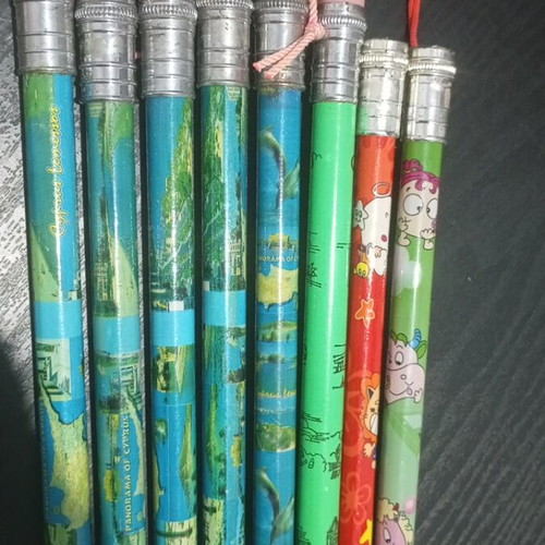 Large pencils like new, set of 8
