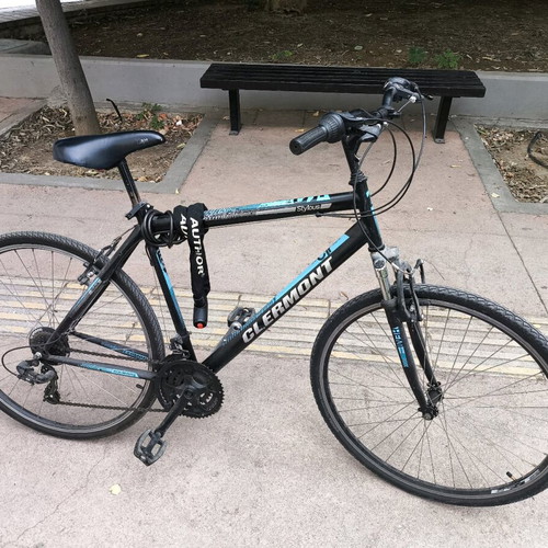 Trekking Bicycle Clermont Stylous 28" used, black, front suspension