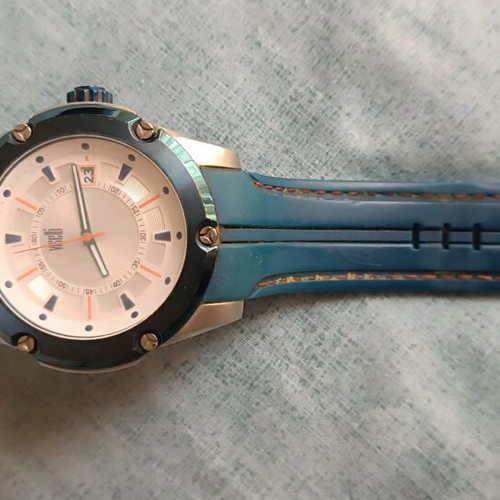 Visetti wristwatch like new with blue silicone strap and date function