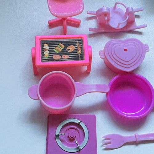 Cooking accessories for dolls like new, colorful set
