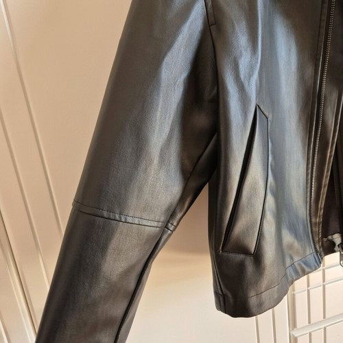 Μαύρο δερματίνη τζάκετ Zara καινούργιο, μέγεθος M