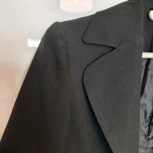 Women's black jacket with shoulder pads like new, medium large