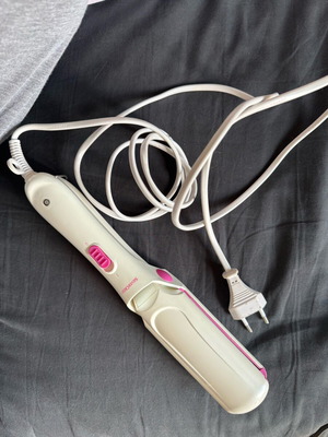 Hair straightener like new in excellent condition