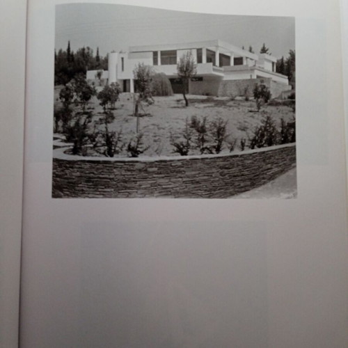 Residences in Suburbs Summer 2023 Kathimerini Magazine like new